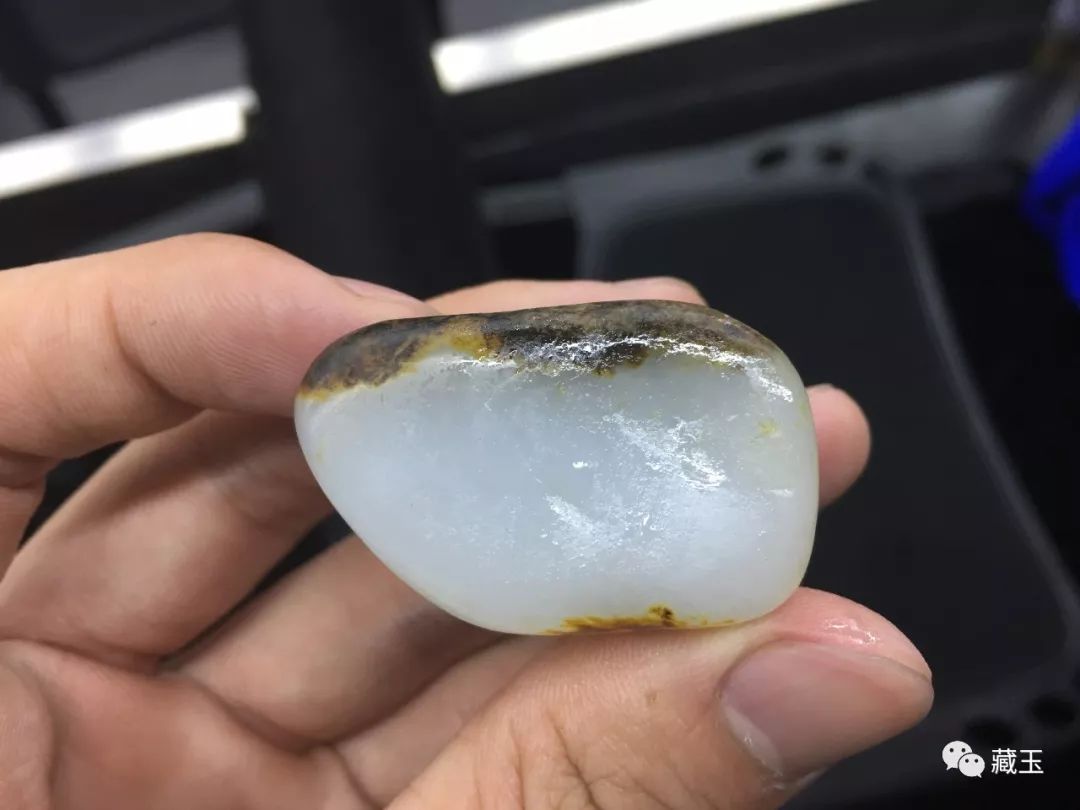 为什么有的和田白玉那么便宜,直播卖和田玉的为啥那么便宜