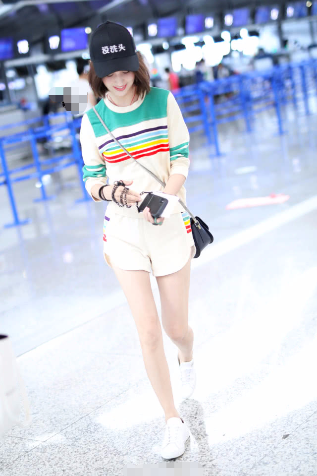 2019女明星秋季机场穿搭,明星机场穿搭2020秋冬