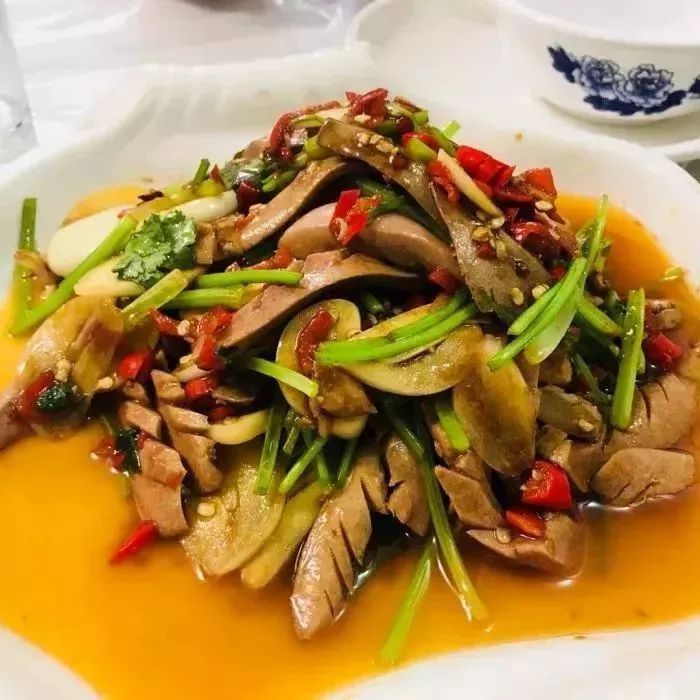 最新长沙美食推荐必吃,长沙美食攻略本地人带你吃遍全城