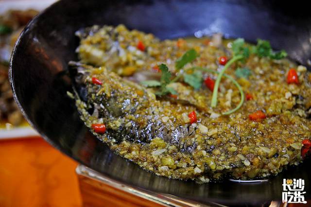 最新长沙美食推荐必吃,长沙美食攻略本地人带你吃遍全城