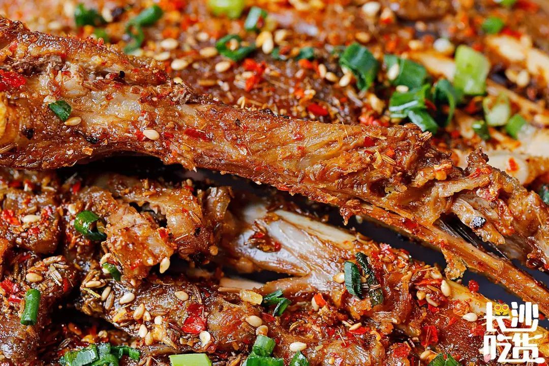 最新长沙美食推荐必吃,长沙美食攻略本地人带你吃遍全城