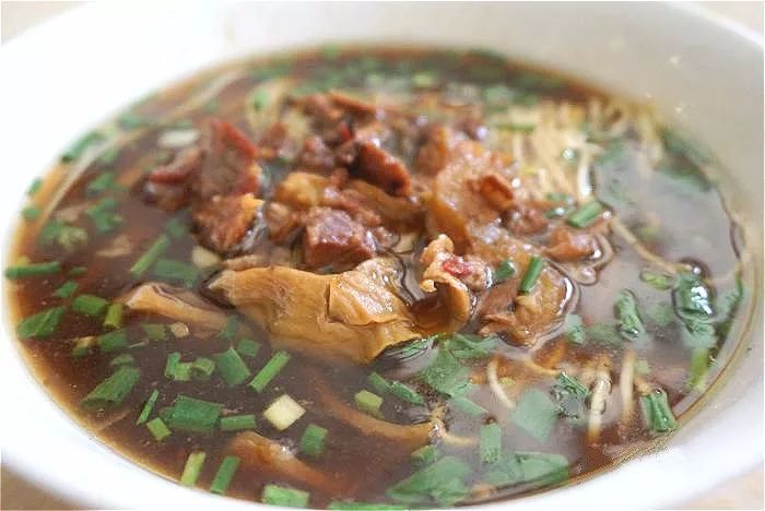 最新长沙美食推荐必吃,长沙美食攻略本地人带你吃遍全城