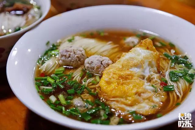 最新长沙美食推荐必吃,长沙美食攻略本地人带你吃遍全城