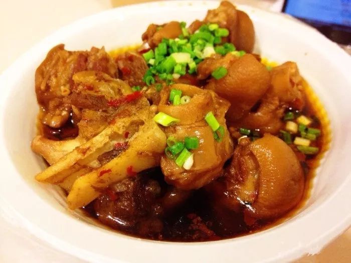 最新长沙美食推荐必吃,长沙美食攻略本地人带你吃遍全城