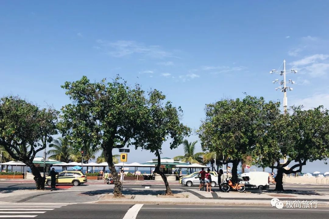 里约热内卢|穿上丁字裤才去海滩,跟着地头蛇才能进贫民窟