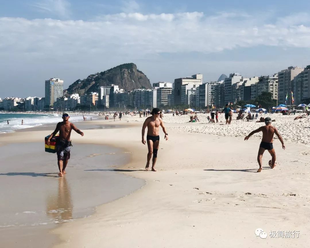 里约热内卢|穿上丁字裤才去海滩,跟着地头蛇才能进贫民窟