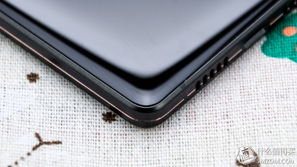 坚果r1现在是否还值得购买,坚果r1现在值得入手嘛