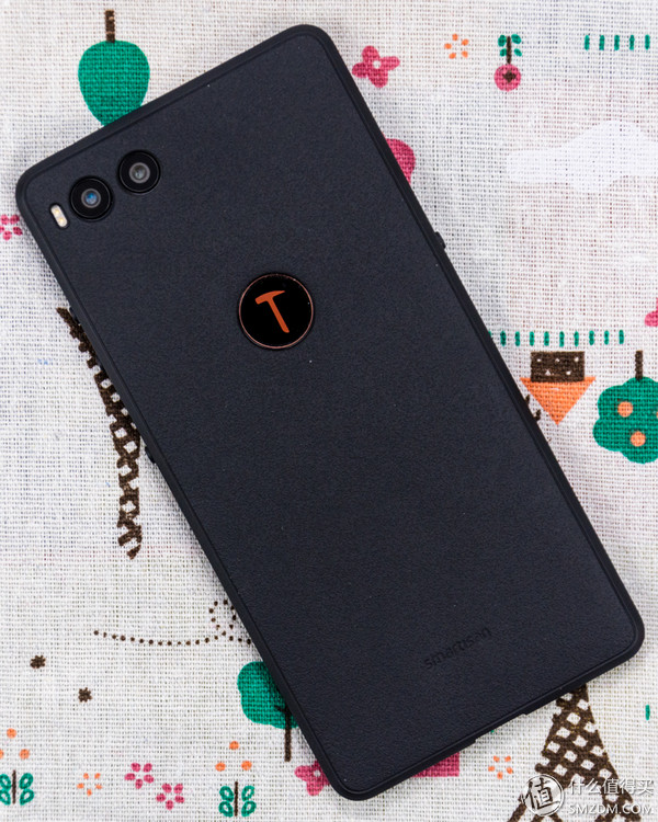 坚果r1现在是否还值得购买,坚果r1现在值得入手嘛