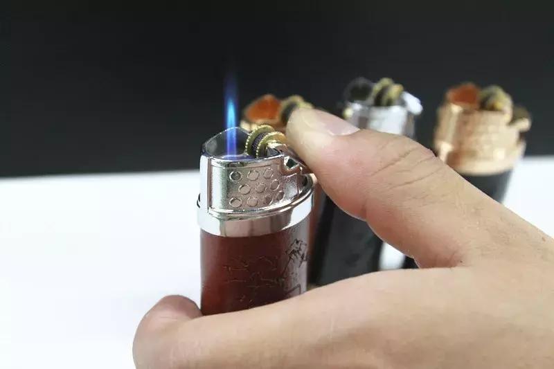 扩散！这些澳洲保健品不能随身带上机！华人小伙带了，全被海关没收