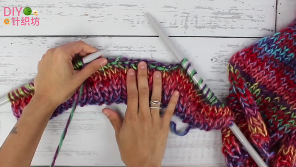 织毛衣教程时尚开衫,时尚棒针织毛衣的教程