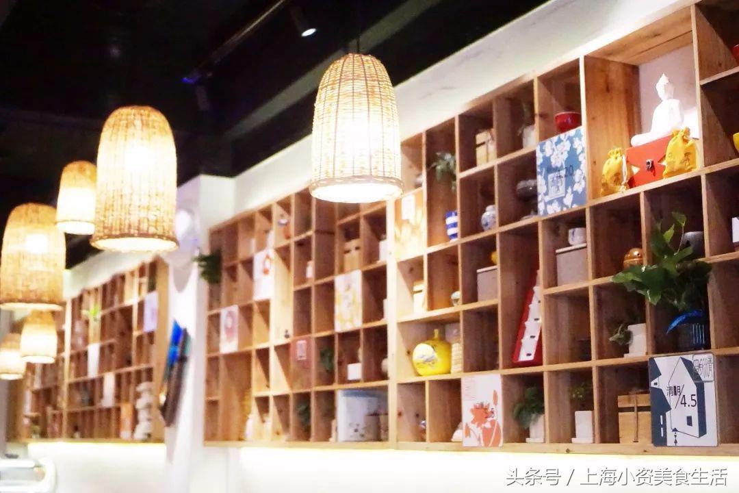 这家藏在南京路步行街背后的西北小馆，竟能把面做得天圆地方！