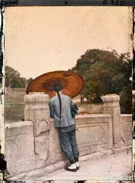 恍如隔世：一个法国牛贩子，用彩色胶片记录了110年前的旧中国