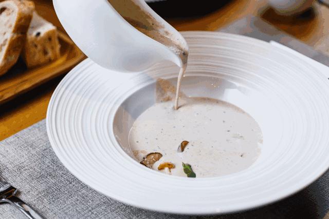 傲娇！藏在解放南路的「花园餐厅」只有6张桌！道明寺来也要预约