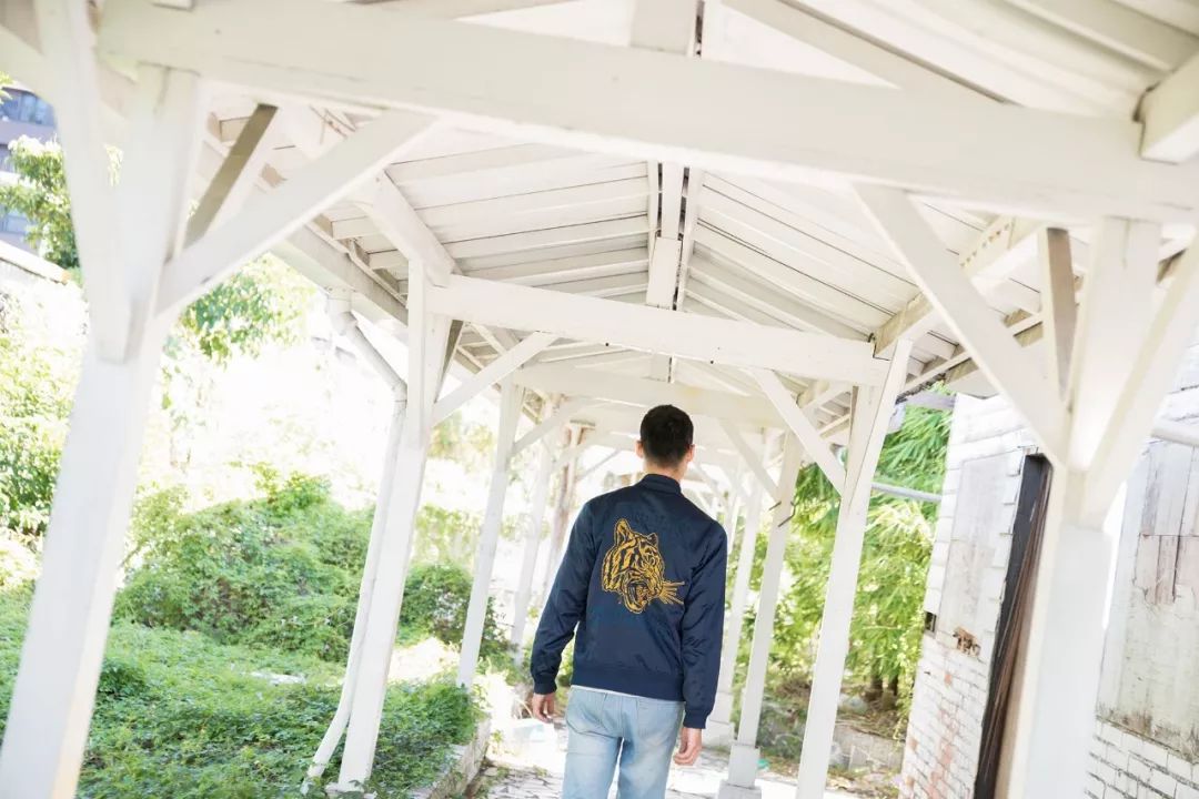 他们活着，却从未有过*爱性**，直到……