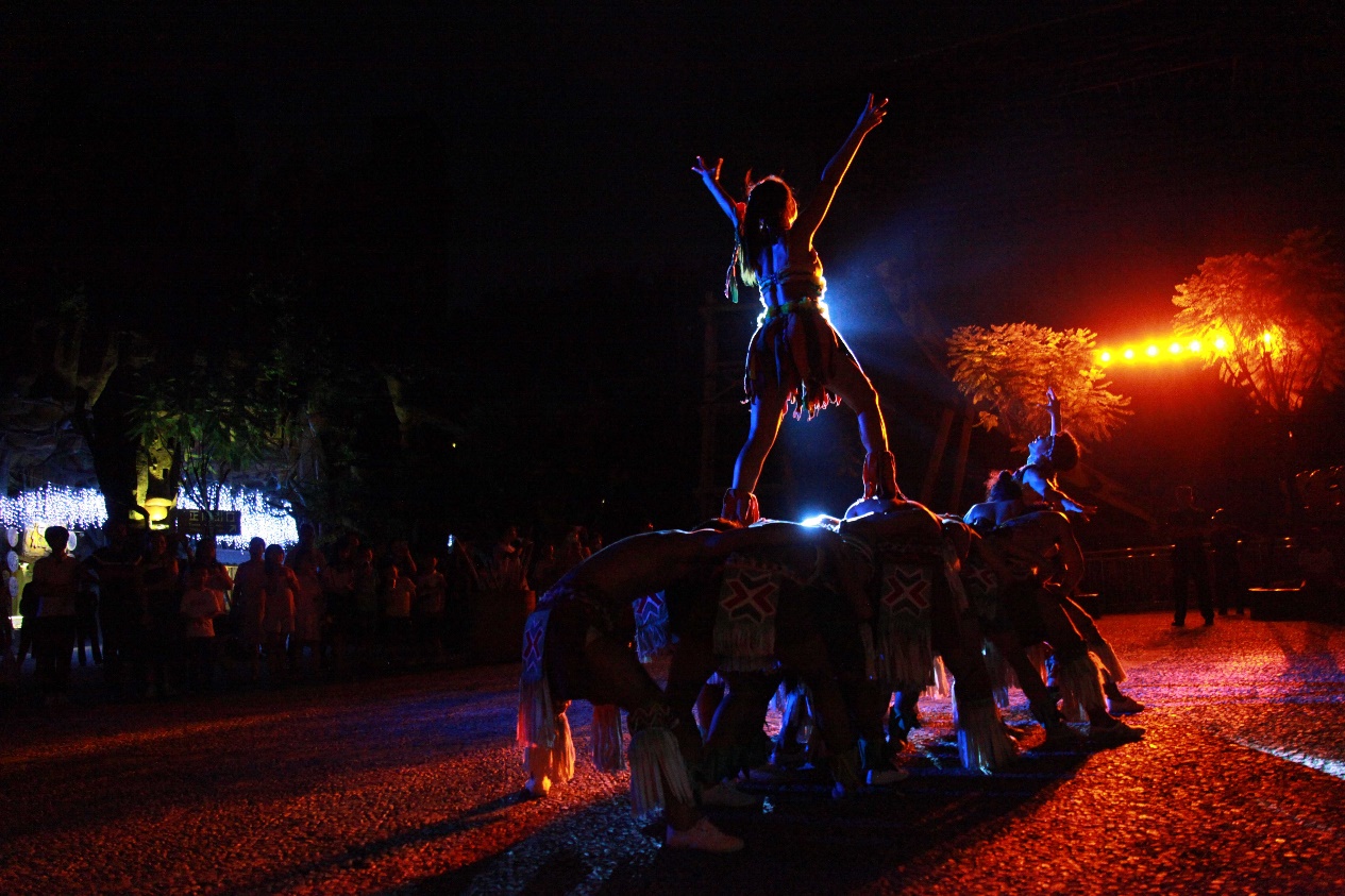 好玩不晒还能带娃，长鹿夜场一次过玩够本！