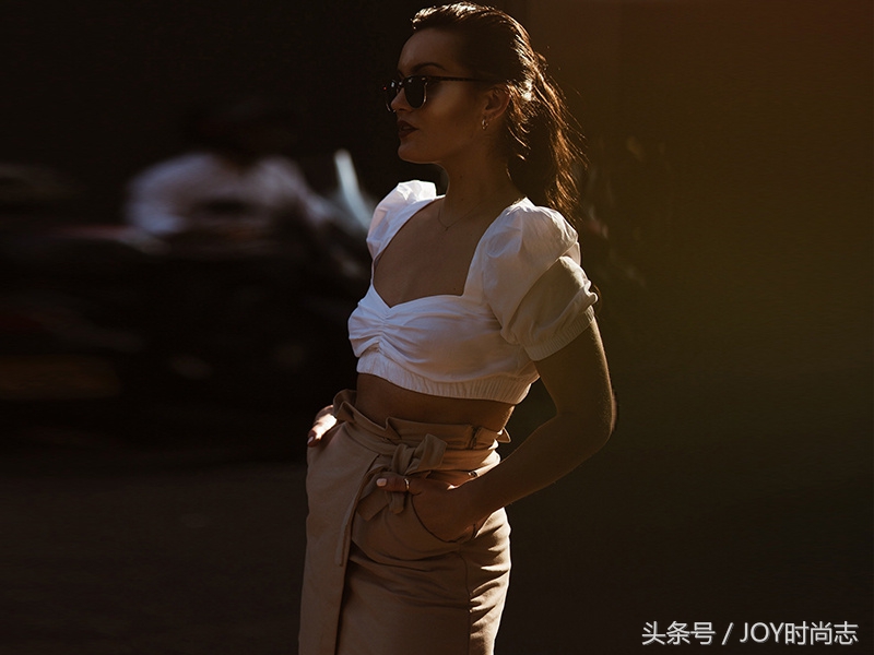 方领显脸小又能藏肉,简直不要太友好