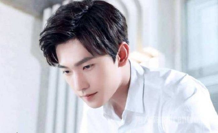 鼻子毛孔粗大黑头多形成酒糟鼻,黑头酒糟鼻怎么变回正常的鼻子