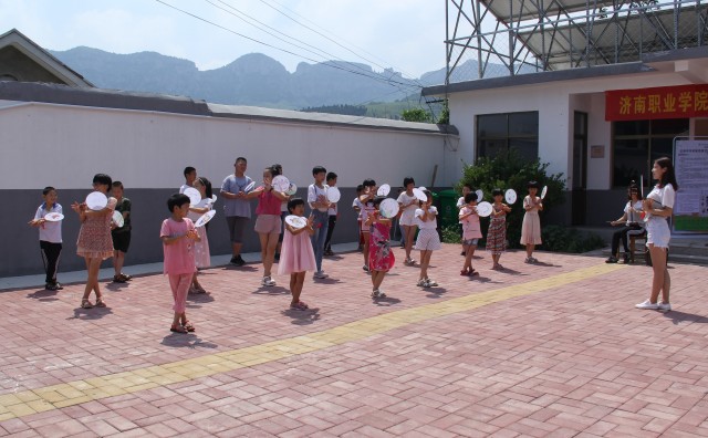 画京剧脸谱幼儿园简单易学,画脸谱学校社团