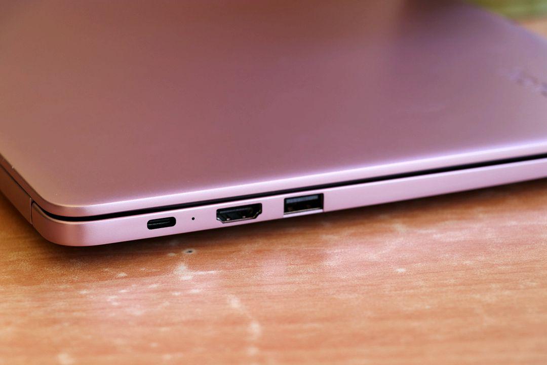 轻薄便携超强性能不抢购,荣耀MagicBook定价实惠