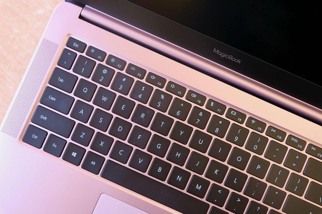 轻薄便携超强性能不抢购,荣耀MagicBook定价实惠
