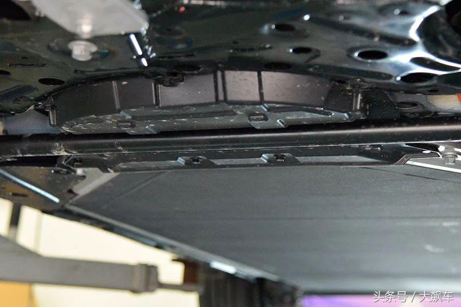 帝豪evpro底盘低吗,帝豪ev车身刚性