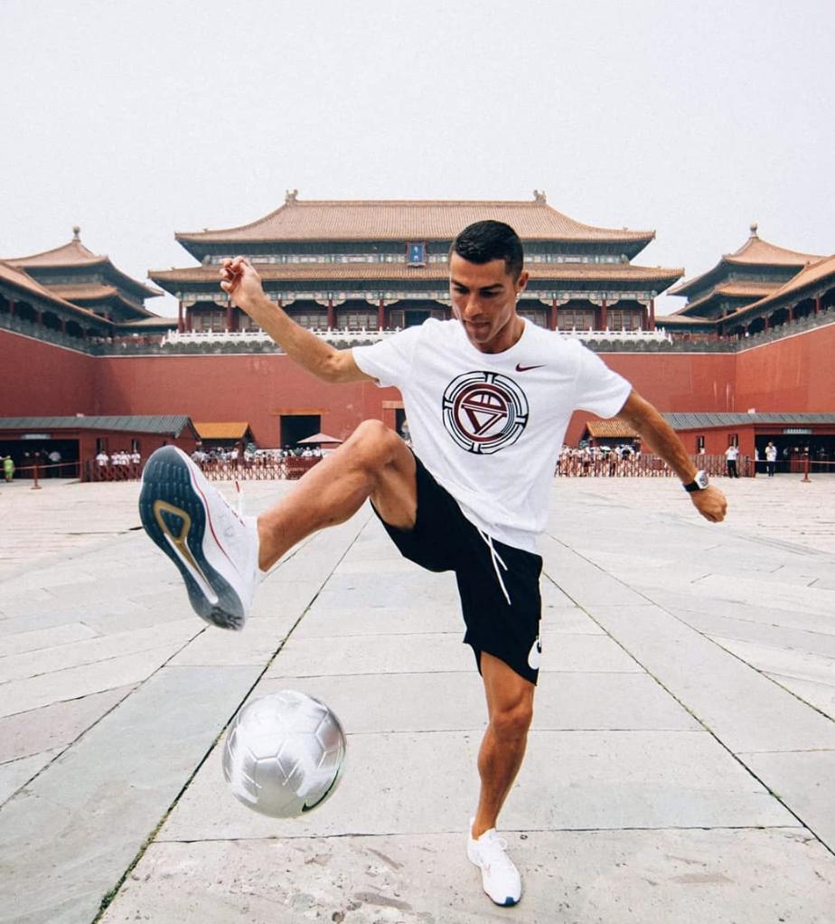 带c罗来故宫,c罗参观故宫完整视频