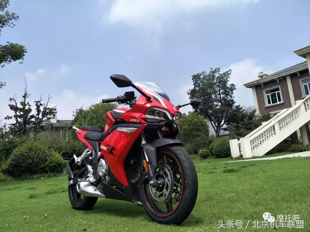 无极300rr和无极250rr选哪个,无极300r和300rr哪个值得入手