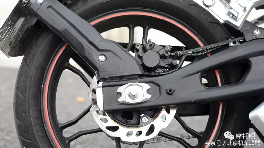 无极300rr和无极250rr选哪个,无极300r和300rr哪个值得入手