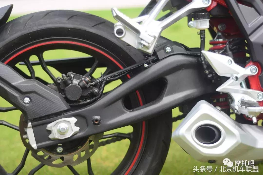 无极300rr和无极250rr选哪个,无极300r和300rr哪个值得入手