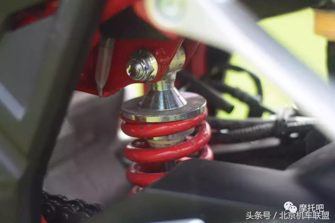 无极300rr和无极250rr选哪个,无极300r和300rr哪个值得入手