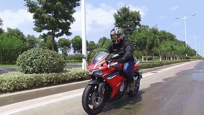 无极300rr和无极250rr选哪个,无极300r和300rr哪个值得入手