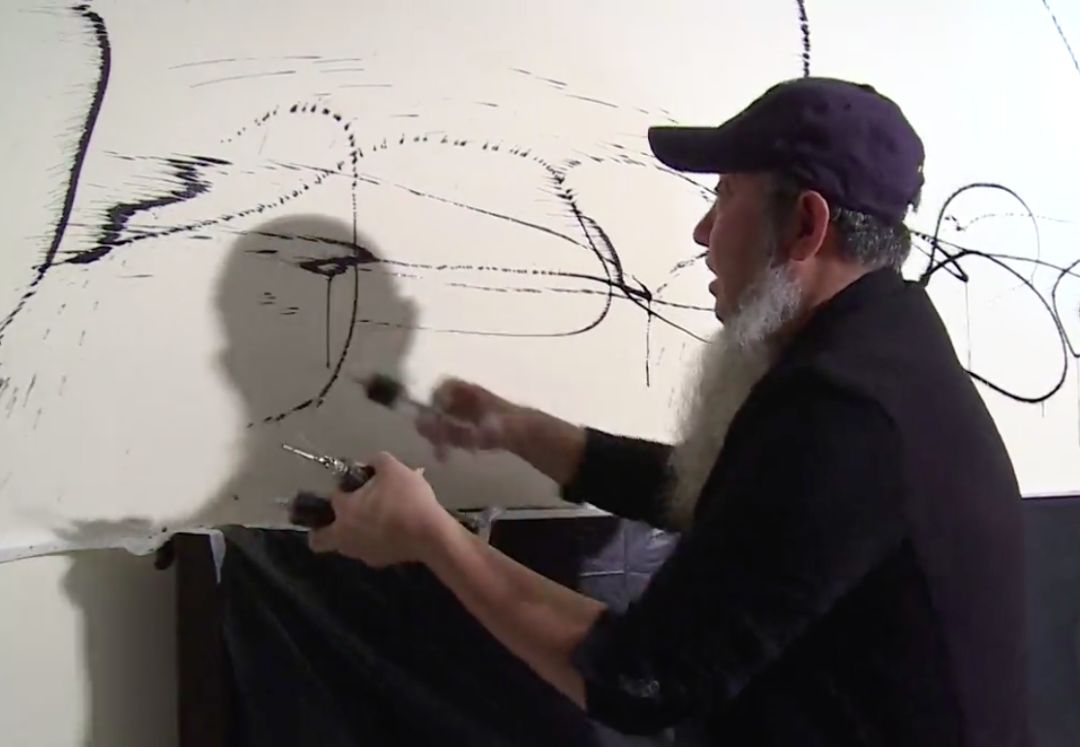 恶心人的不仅有吓尿体，还有捧尿的文化怪胎