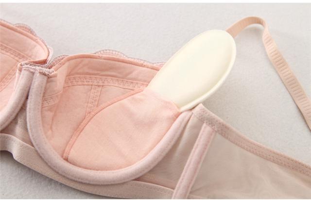 平胸妹子怎么补救,平胸的女人该怎么办