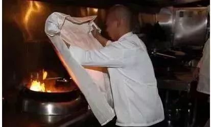 厨房着火怎么自救,厨房着火正确灭法