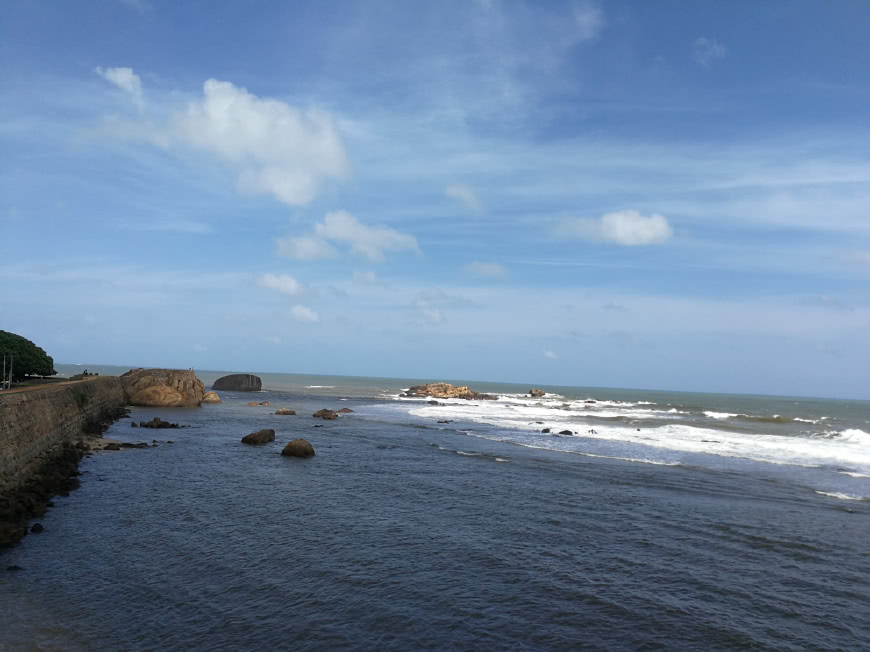 为什么361网上比实体店便宜那么多,为什么361专卖店比网上贵