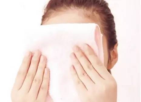 皮肤氧化变黄怎么快速消除,皮肤泛黄吃什么能改善