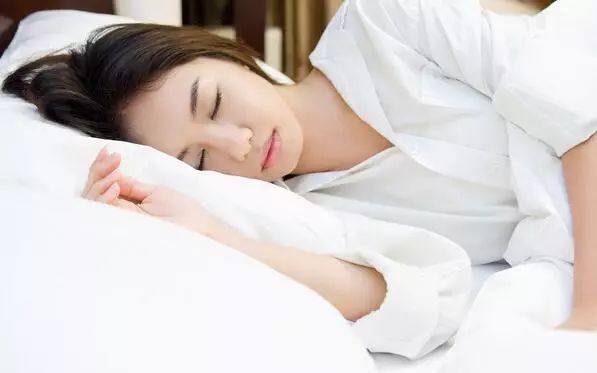 皮肤氧化变黄怎么快速消除,皮肤泛黄吃什么能改善