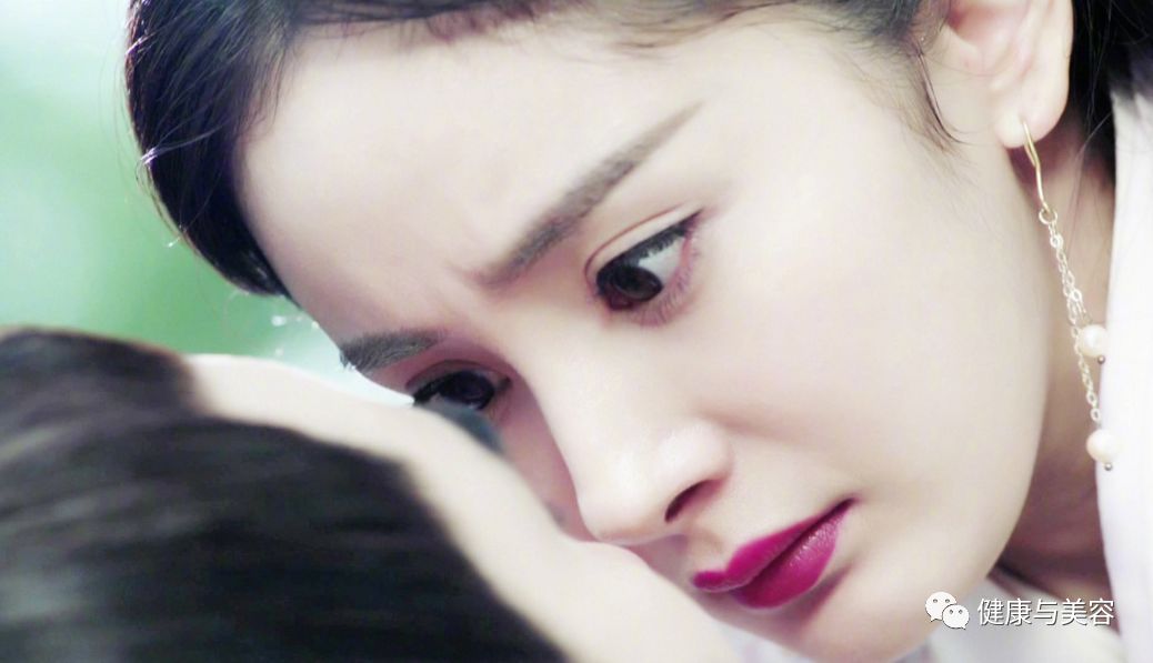 杨幂扶摇同款豆沙色口红,杨幂扶摇皇后口红色号