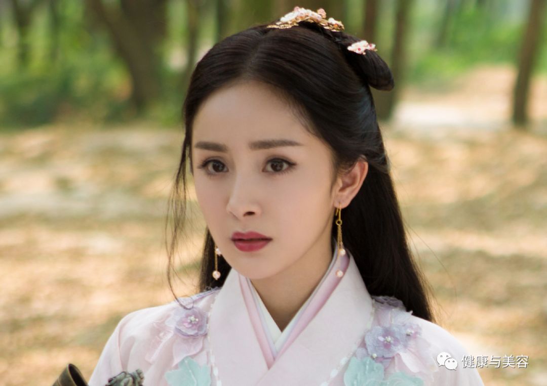 杨幂扶摇同款豆沙色口红,杨幂扶摇皇后口红色号