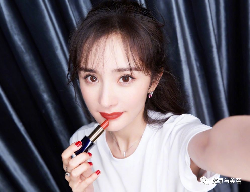 杨幂扶摇同款豆沙色口红,杨幂扶摇皇后口红色号