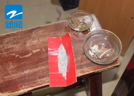 47岁妇人靠美颜工具做网络淫秽直播，不出门不睡觉，还做着另一个勾当