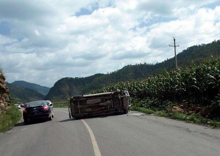 喜欢出去浪的车主注意了，异地事故处理技巧必须得懂！