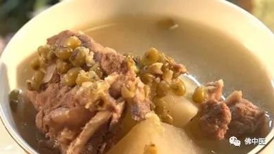 宝宝夏天常见育儿问题,宝宝热痱最快解决的方法