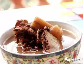 宝宝夏天常见育儿问题,宝宝热痱最快解决的方法