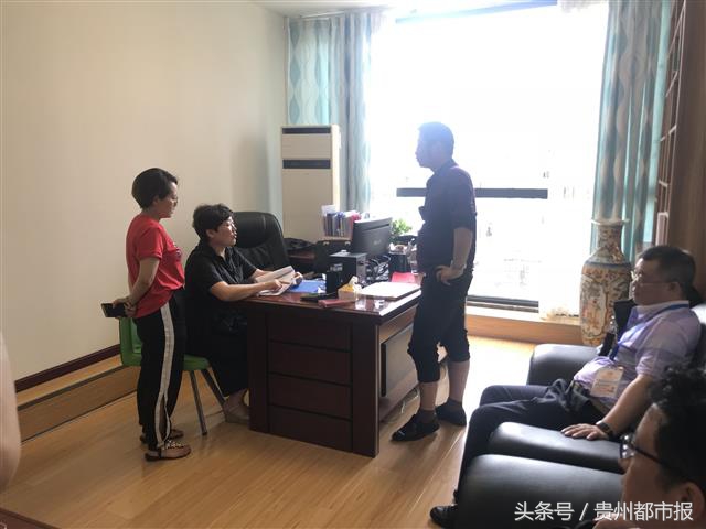 数百元一罐变成了数十元一袋安顺一幼儿园曝“廉价奶粉”风波