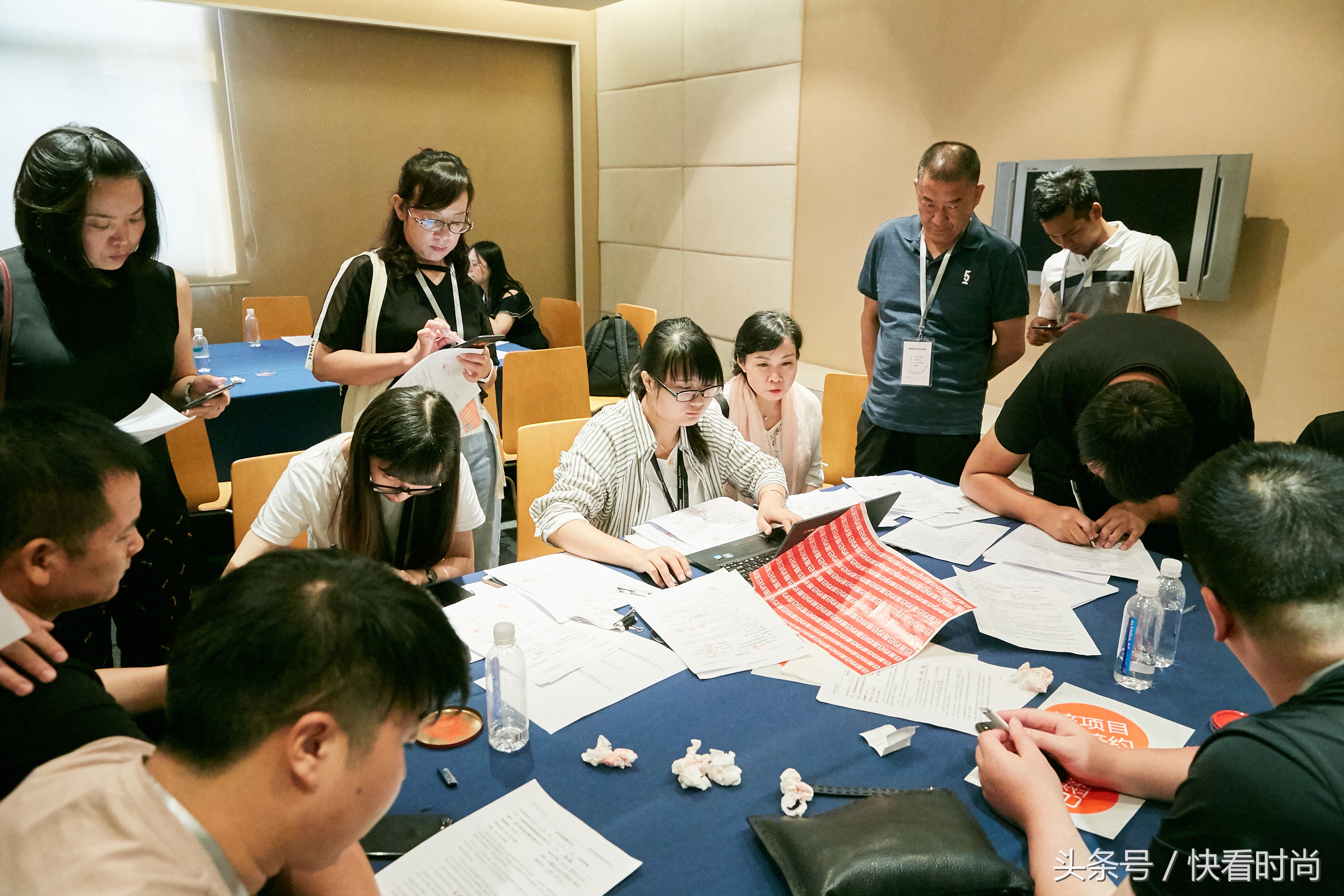 目前比较火的实体连锁店加盟推荐,最近特别火的加盟店实体店