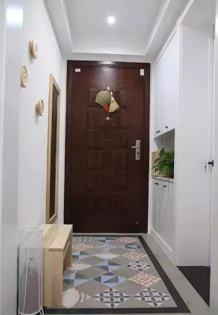 进门就是客厅没有玄关怎么办,进门一字型客厅餐厅一体没有玄关