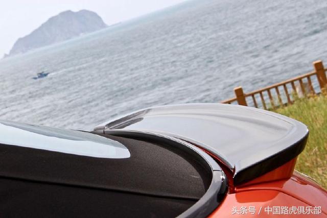 试驾路虎揽胜丐版,全新路虎揽胜五座试驾