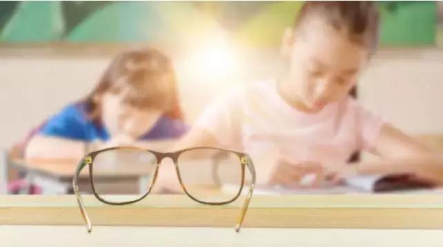 眼科医生给孩子复查,眼科医生都可以看儿童弱视吗