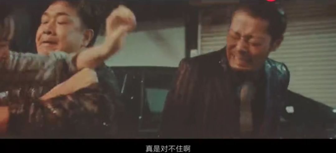 《拳王》真人版创作：八神成为流浪汉，不知火舞被黑社会殴打！